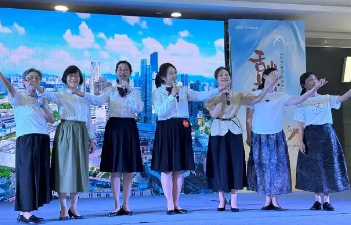 恒美口腔：光影交织绘华章，皓齿笑颜耀甬城(图2)
