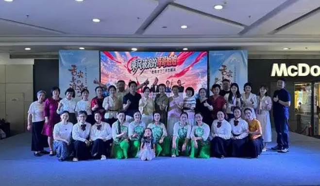 恒美口腔：光影交织绘华章，皓齿笑颜耀甬城(图4)